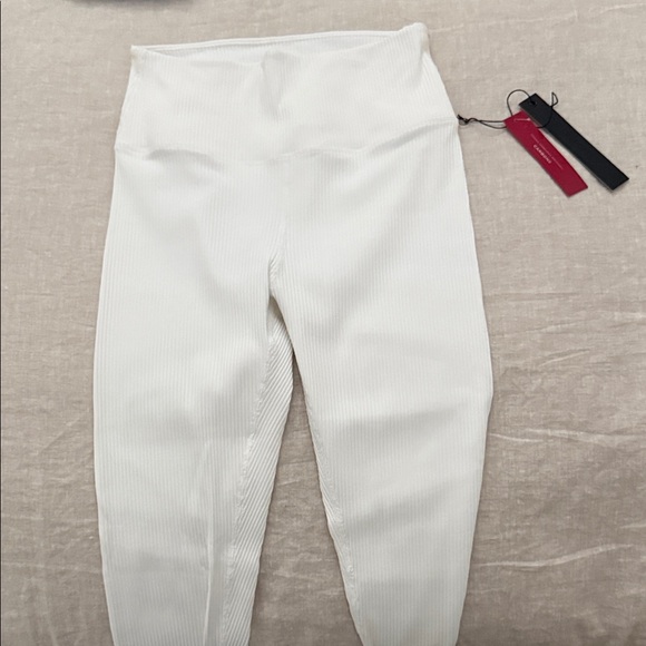 NWT Carbon38 High-Rise Ribbed 7/8 Leggings ✨NYE CLOSET SALE - UP TO 30% OFF✨ - Picture 4 of 6
